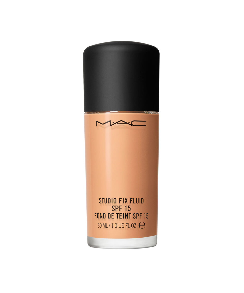 NC30 Studio Fix Fluid SPF 15 24hr Matte Foundation + Oil Control 1