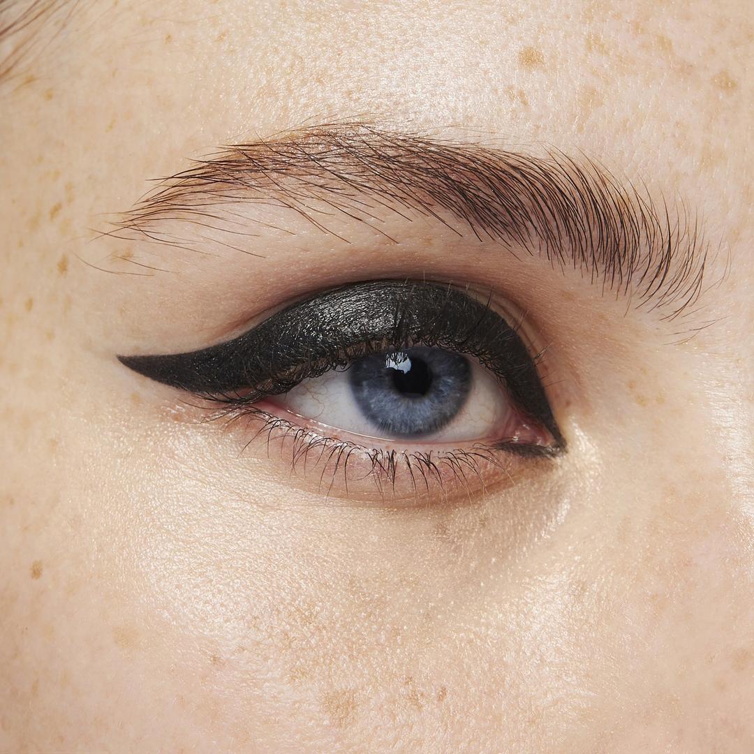 Gel Eyeliner Antagonist *69 4
