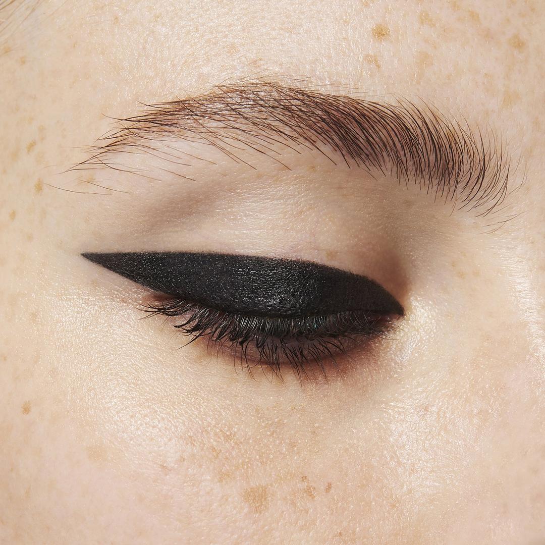 Gel Eyeliner Antagonist *69 1