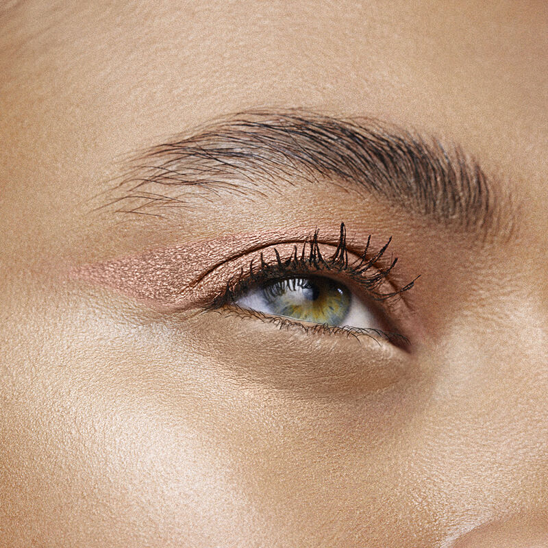 Aqua Resist Smoky Shadow 15 Quartz 3