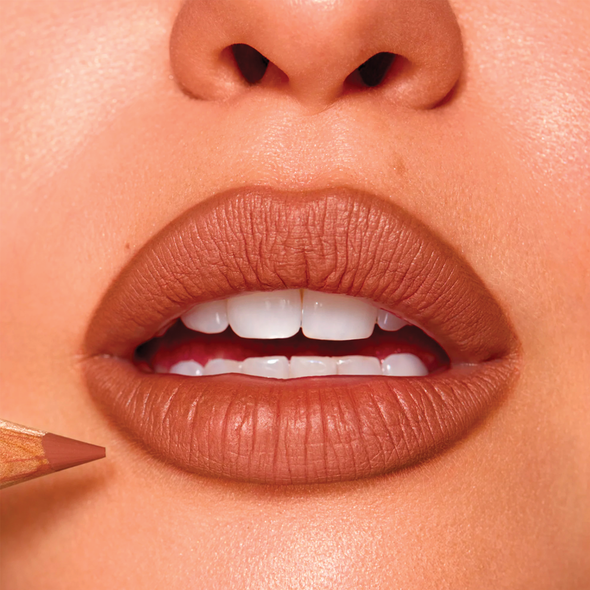 Cashmere Lip Pencil 1