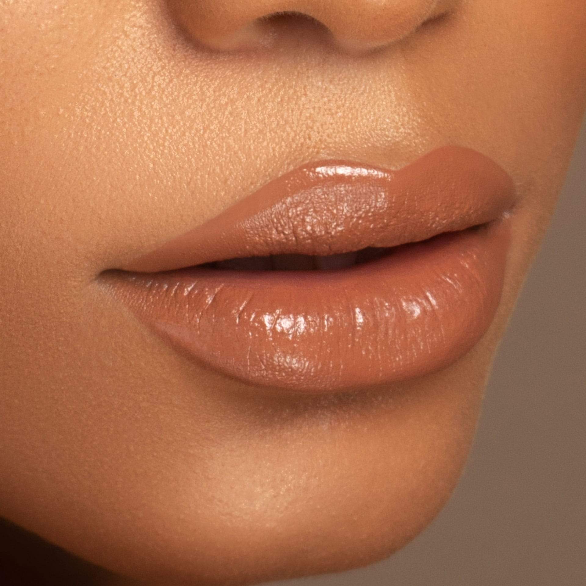 Stay Glossy Lip Gloss Don't Be Chai 2