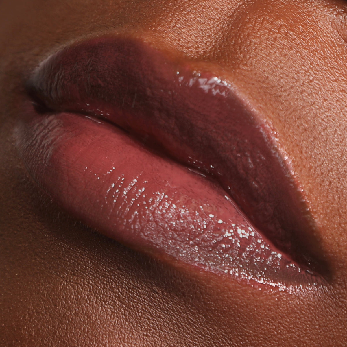 Glow Getter Hydrating Lip Oil 013 Lovely Rose 2