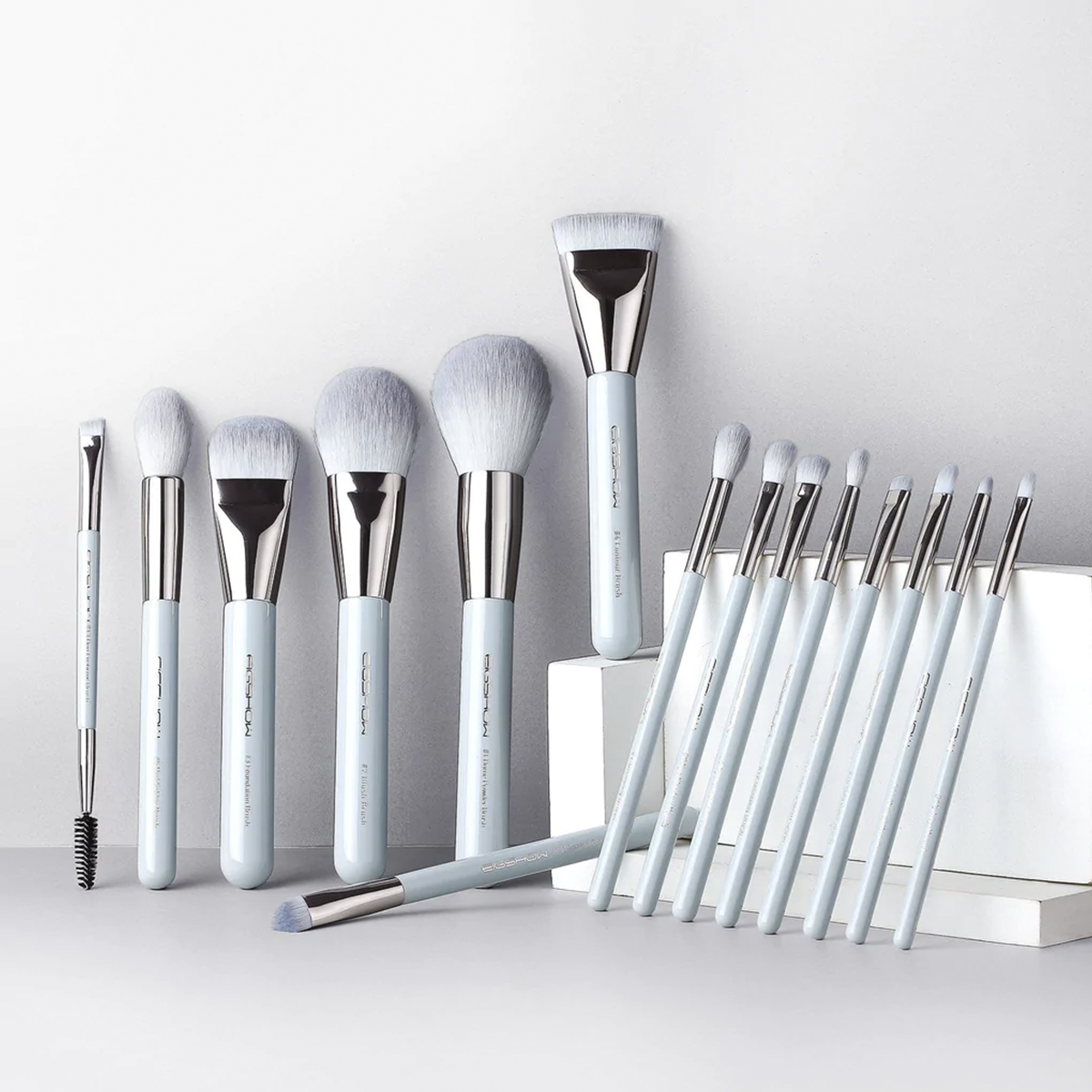 Jade Series Baby Blue Makeup Brush Kit 15 Pieces 3