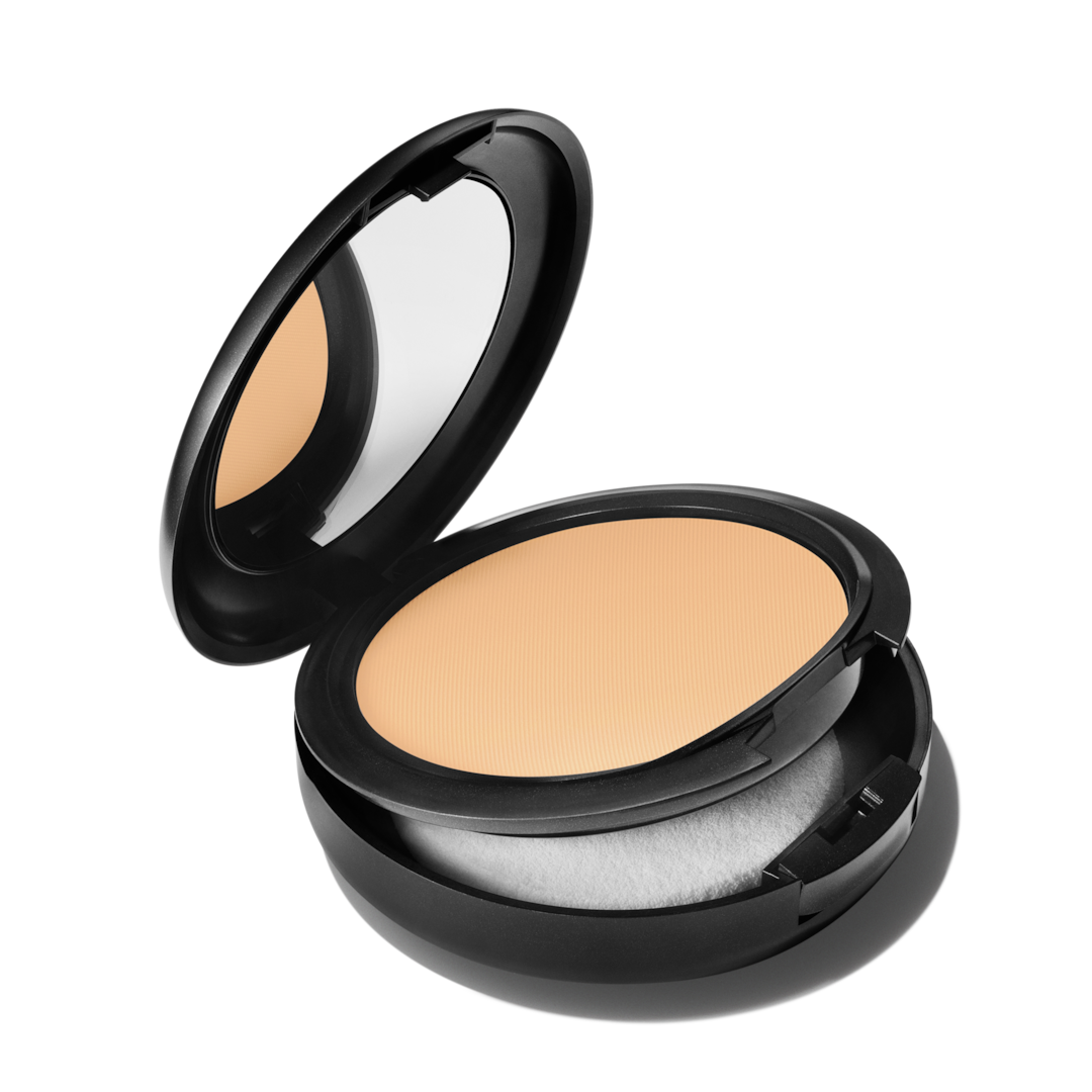NC30 Studio Fix Powder Plus Foundation 1