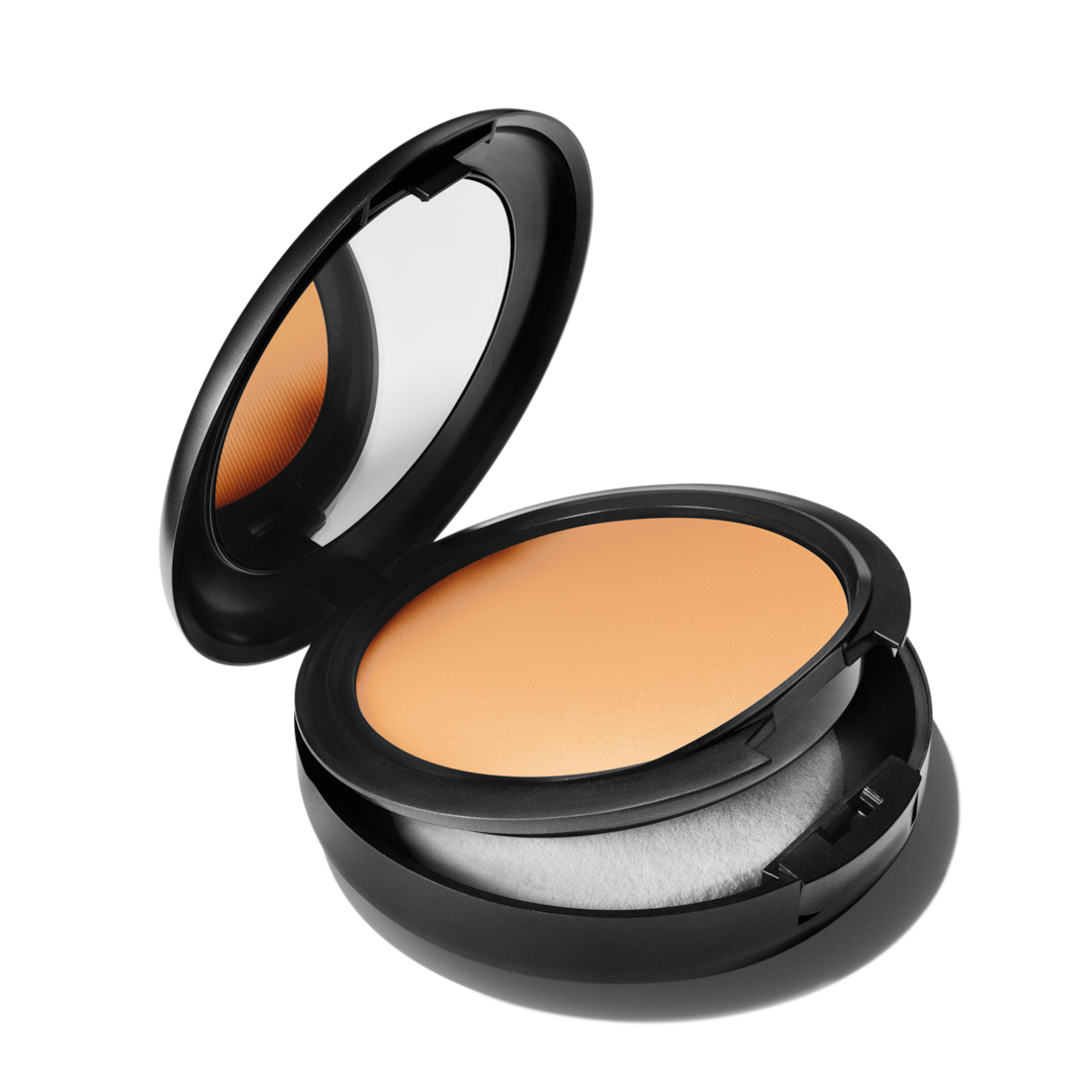 NC42 Studio Fix Powder Plus Foundation 1