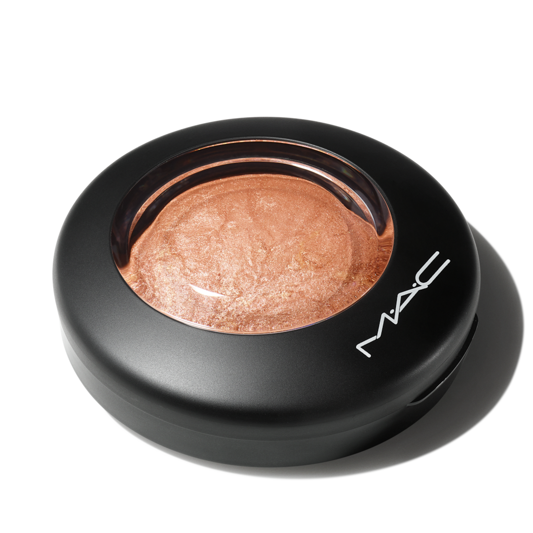 Global Glow Iluminador Mineralize Skinfinish 2
