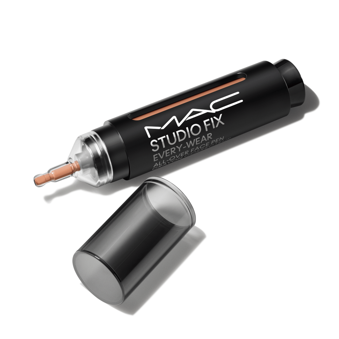 NW30 Fix Every-Wear All-Over Face Pen 1