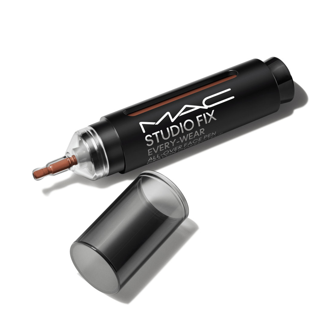 NW40 Fix Every-Wear All-Over Face Pen 1