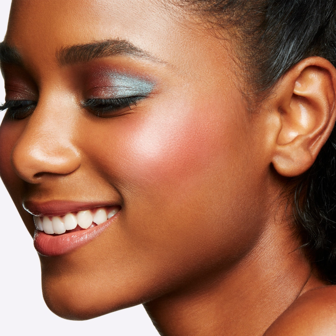 That's Peachy Glow Play Blush MAC 9