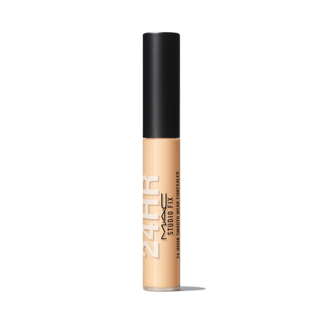 NC30 Studio Fix 24-Hour Smooth Wear Concealer 1