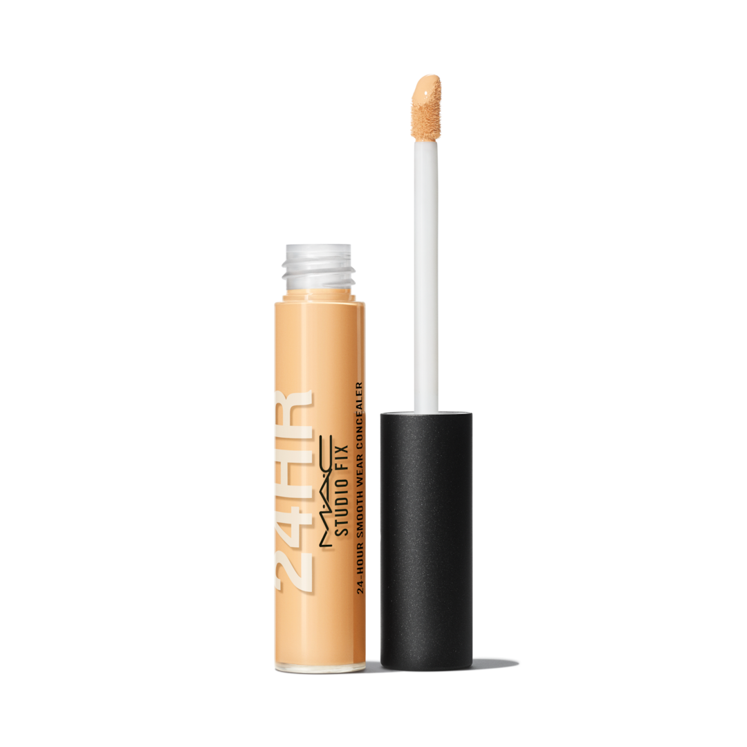 NC35 Studio Fix 24-Hour Smooth Wear Concealer 1