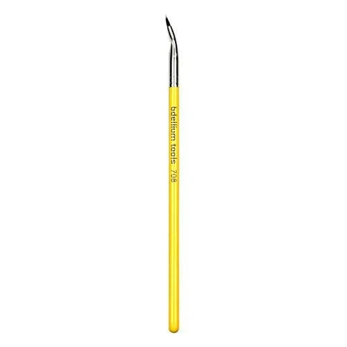 Studio 708 Bent Eyeliner 2